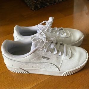 Puma Carina Sneaker Size 8